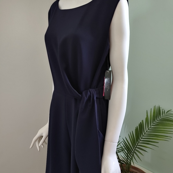 Tahari New Jumpsuit - Picture 4 of 6